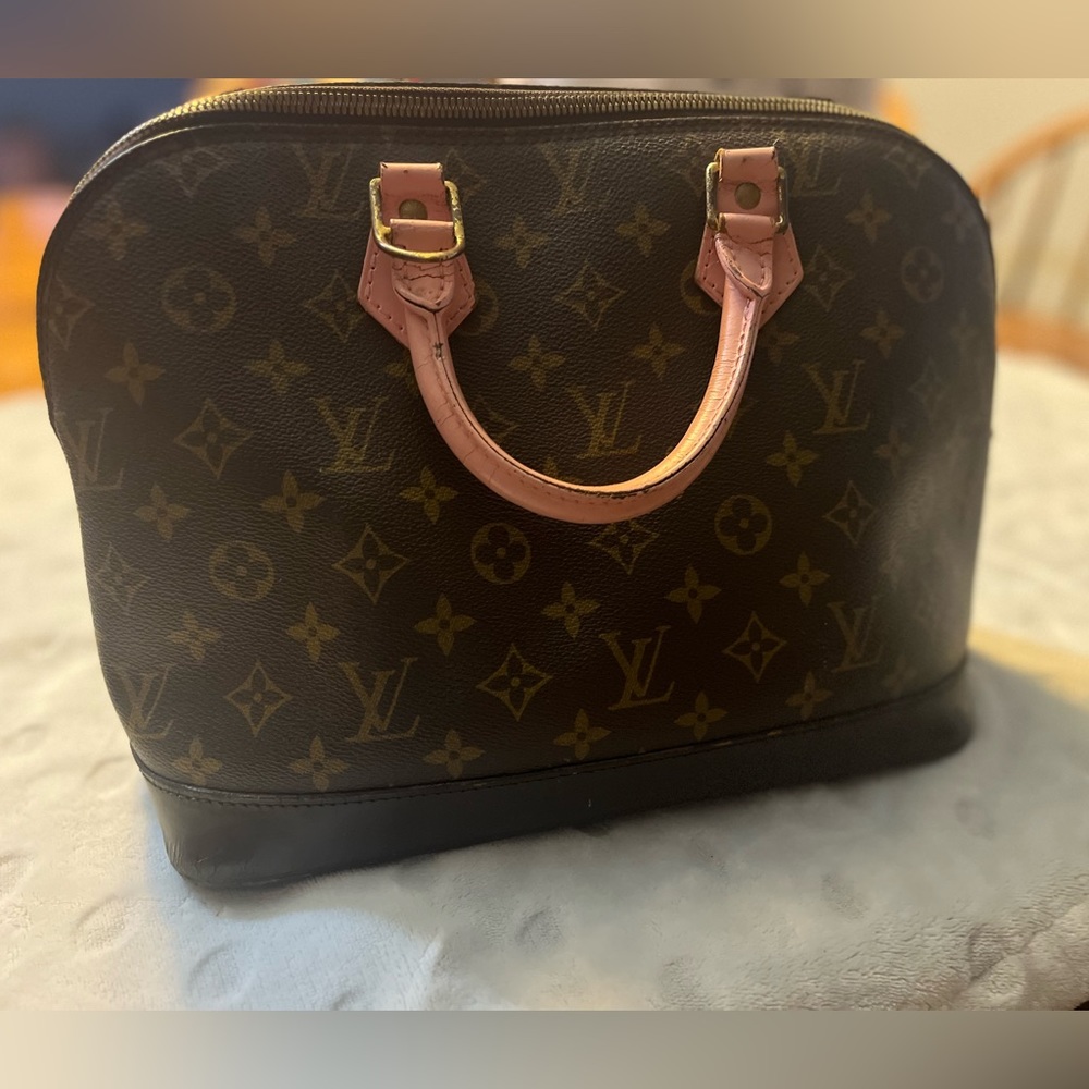 Louis Vuitton Alma PROJECT BAG